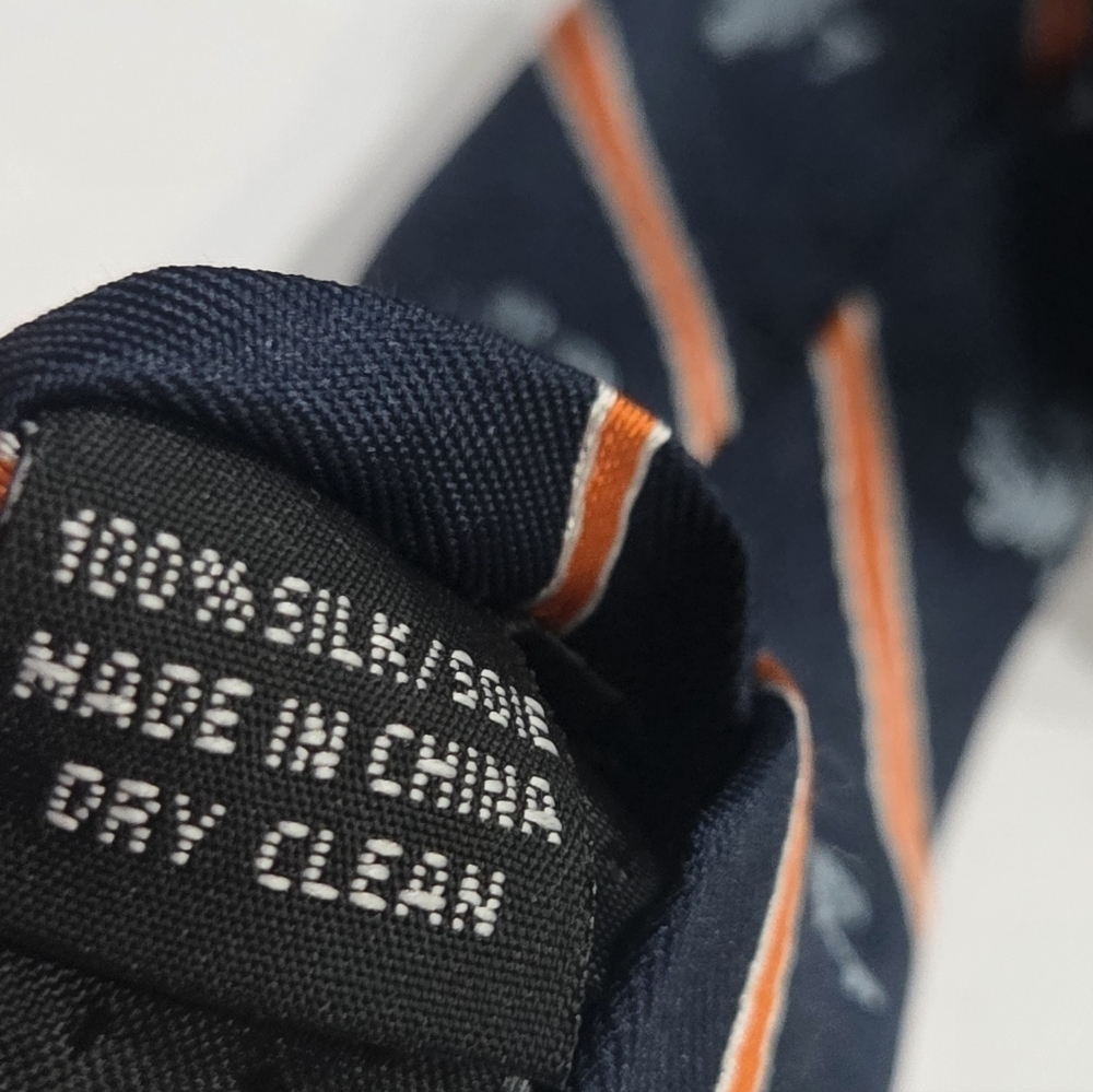 Walt Disney World Elegant Navy Blue and Orange Men's Tie - Picture 2 of 5